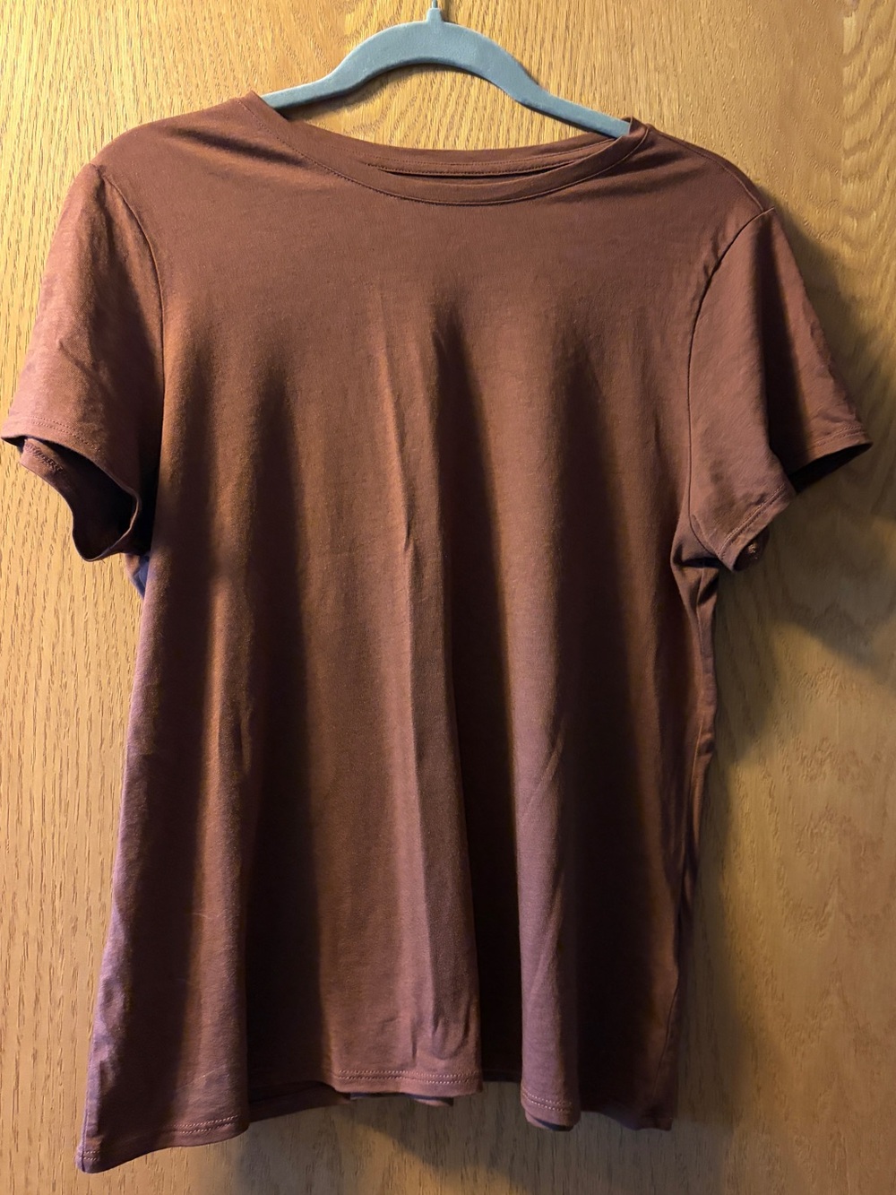 Quince cotton modal crew neck swing tee. Redwood brown. Size Large.
